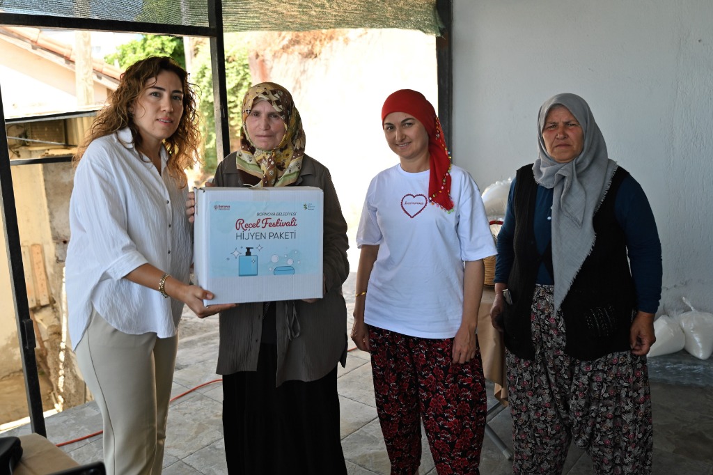 Kadın Üreticilere Destek Paketi Dağıtımı